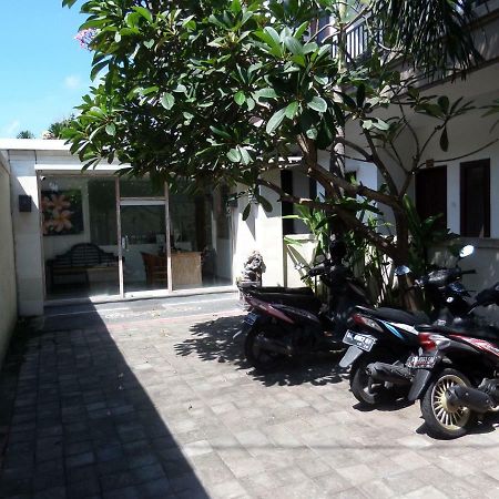 Aparthotel Krisna Seminyak Zewnętrze zdjęcie