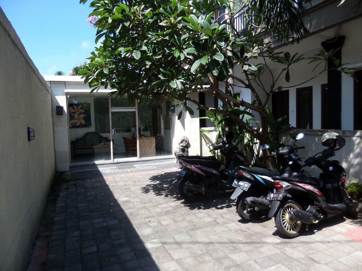 Aparthotel Krisna Seminyak Zewnętrze zdjęcie